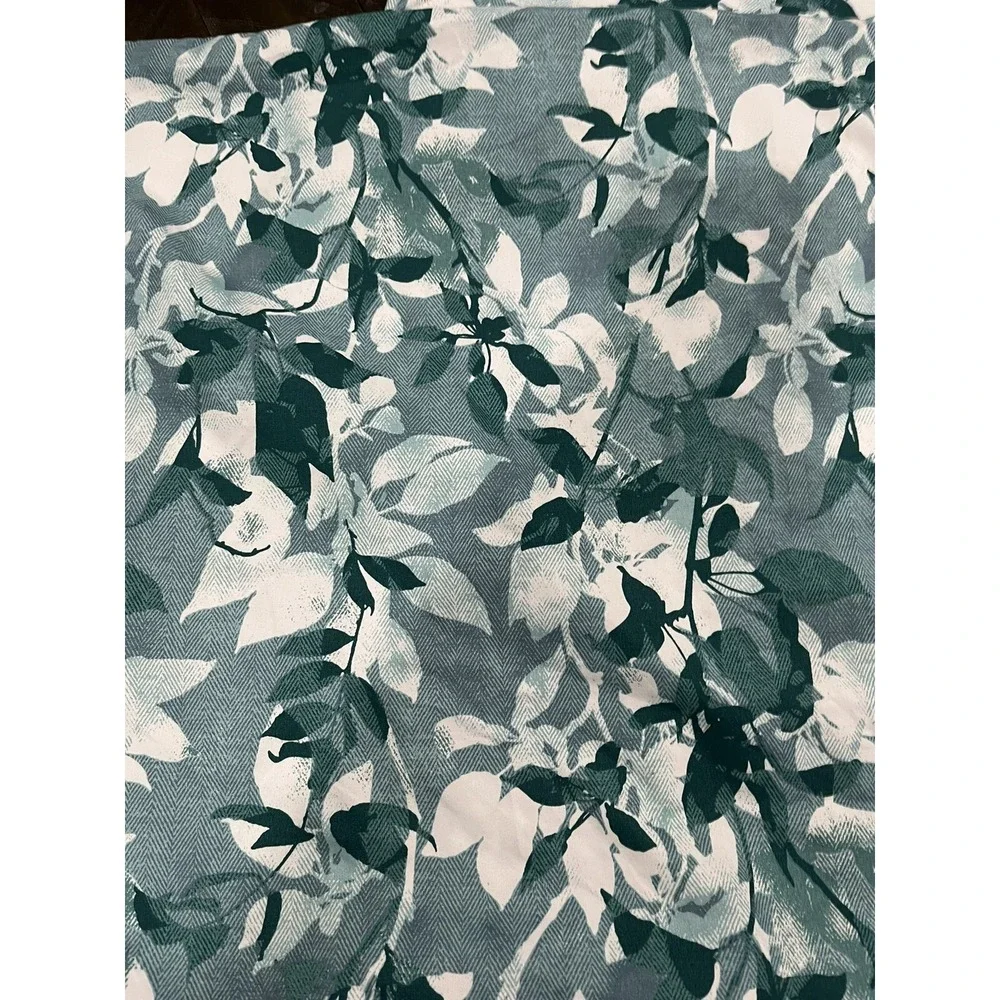 London Fog Green Leaf Print Standard Pillowcases‎ Set of 2 Pocket Hem 20x30